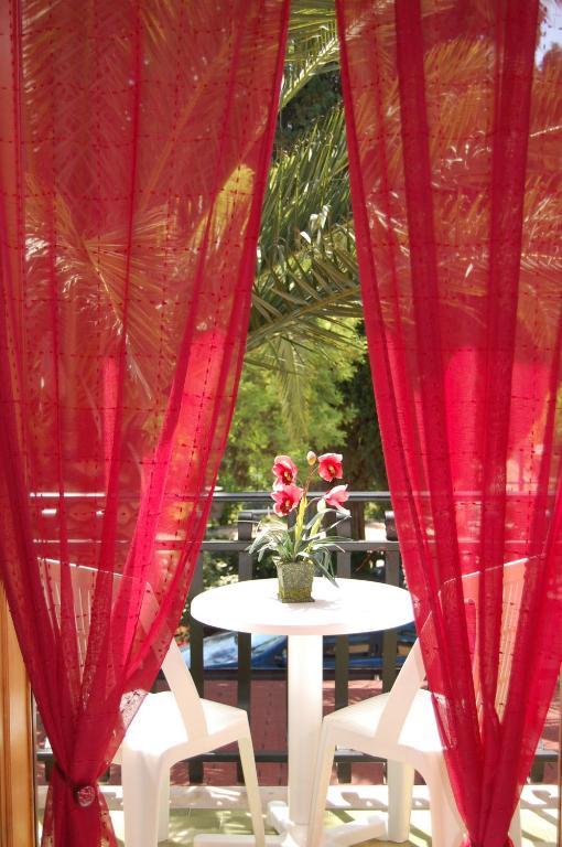 ラスカリ Sunrise Bed & Breakfast 部屋 写真